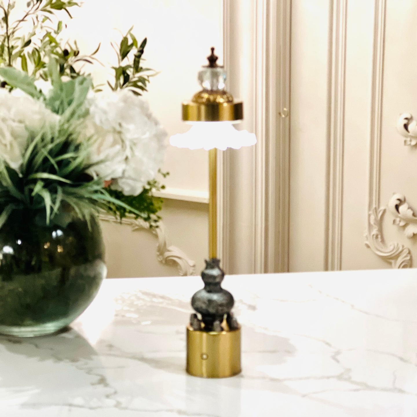 Quinn Battery operated Table lamp